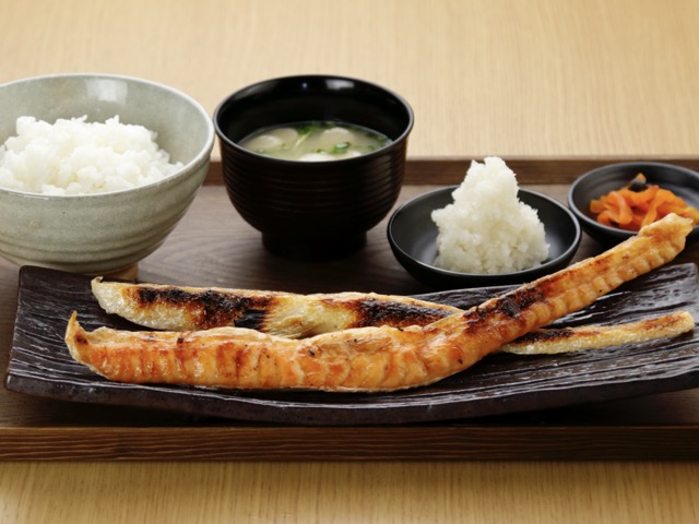 鮭のトロはらす焼き定食